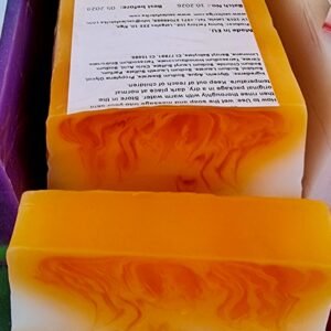 Apelsino jogurto skonio rankų darbo sveriamas muilas 100 g.